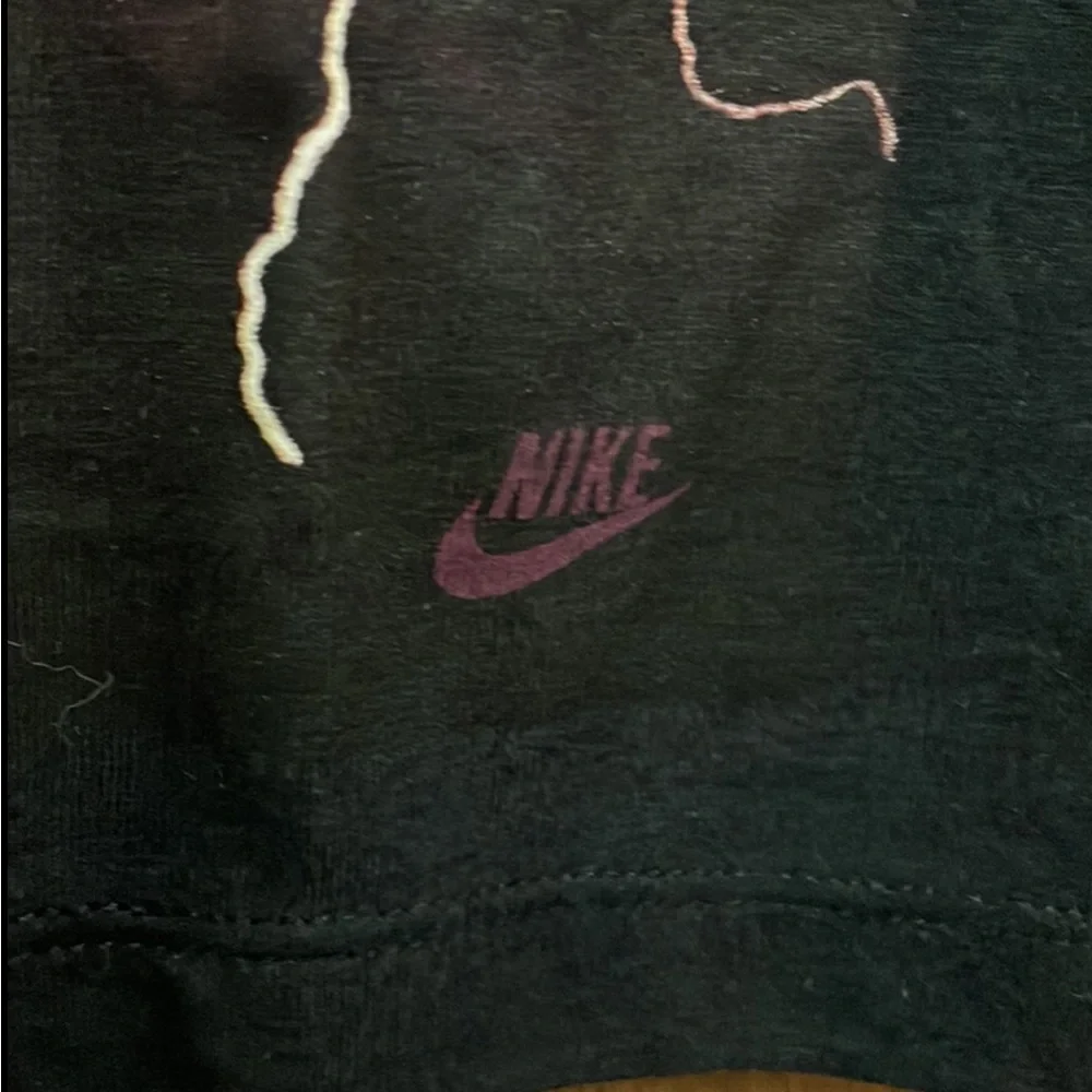 Nike Short Sleeve Shirt Small‎